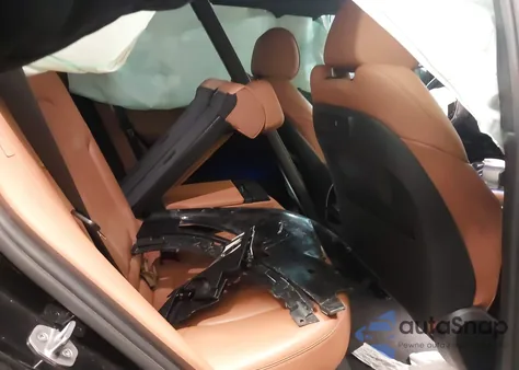 2021 BMW X5 xDrive40I z USA, uszkodzony, nr VIN 5UXCR6C01M9F92531